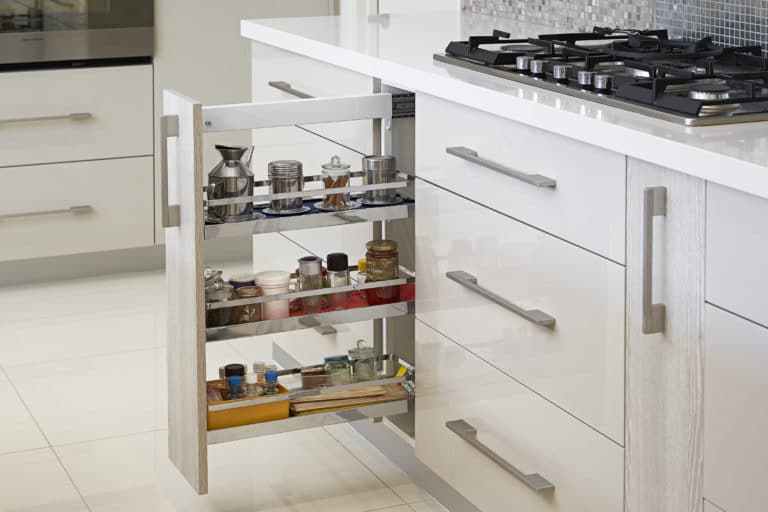 Choosing The Right Cabinet Hardware